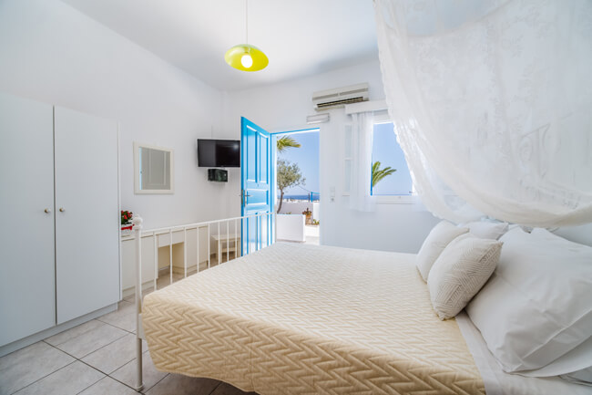 Honeymoon Suite